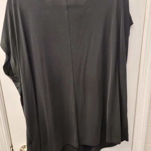 TORRID Dolmen Sleeve Tee size 2 - Picture 3 of 4